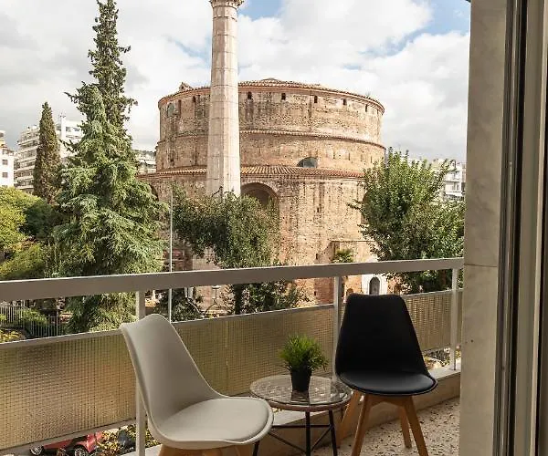 Houseloft Rotunda Escape
